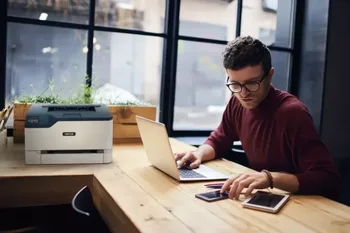 מדפסת לייזר צבע Xerox C230